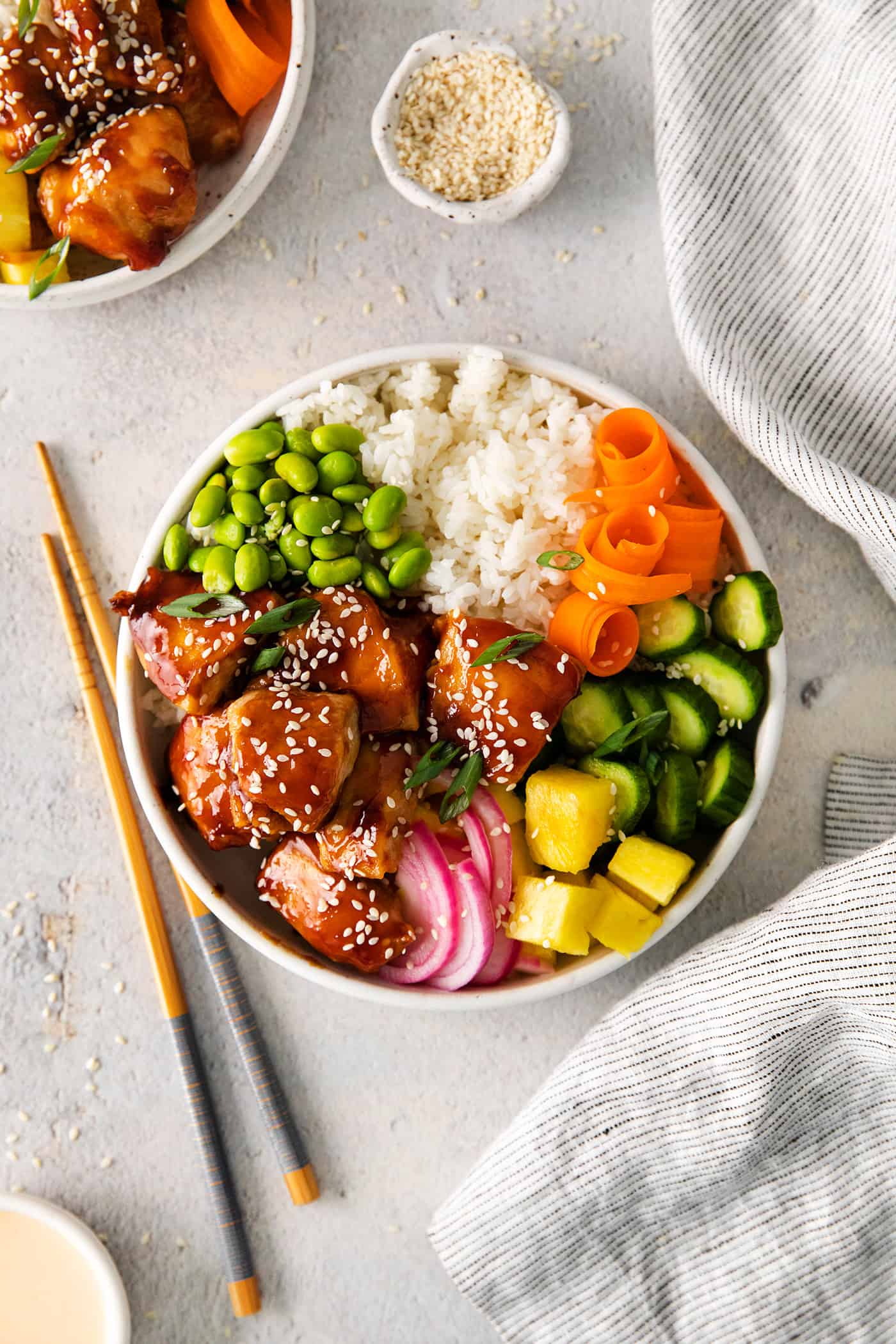 Poke bowl honey soy chicken